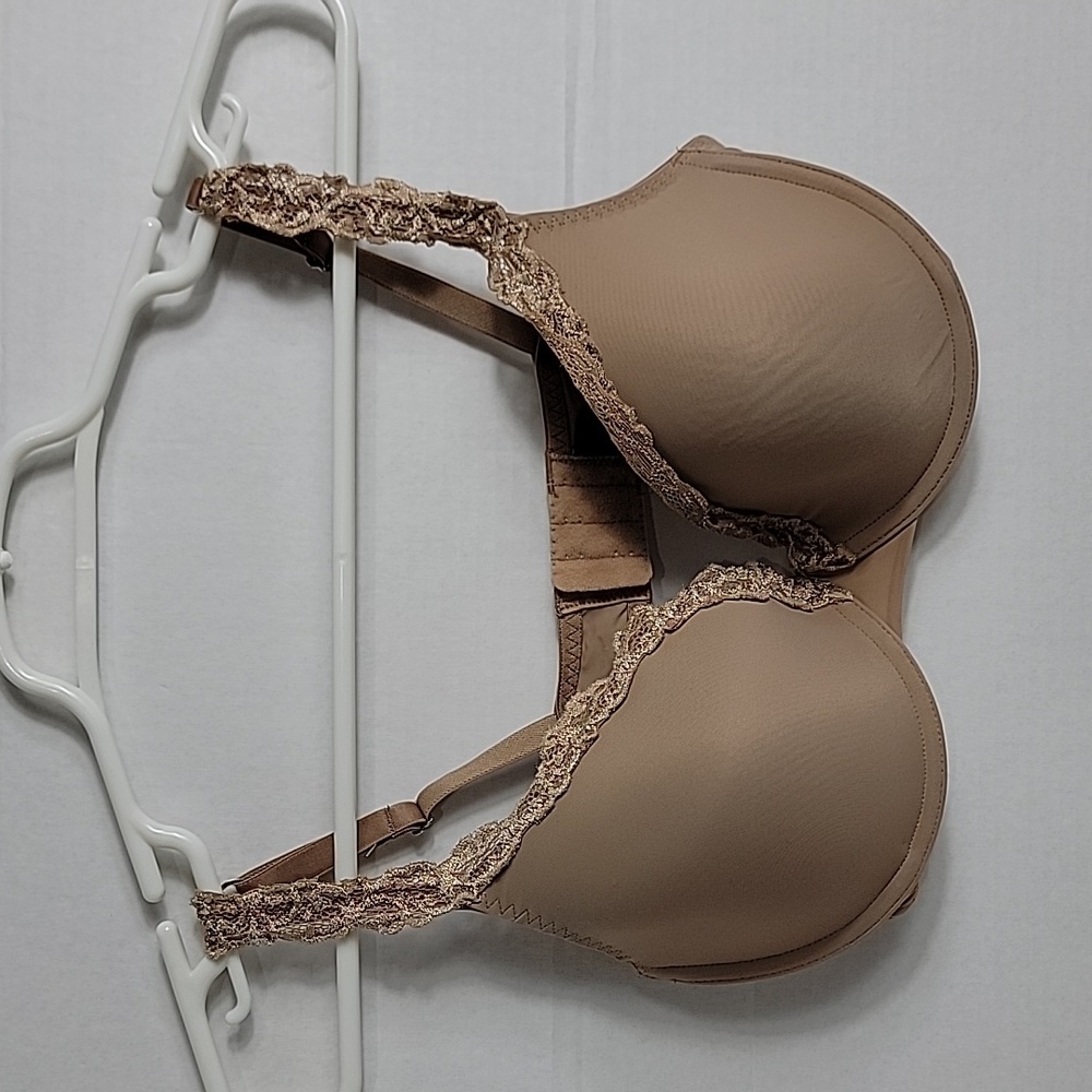 Natori Women's Tan W/ Lace Accent Underwire Bra, 34DD